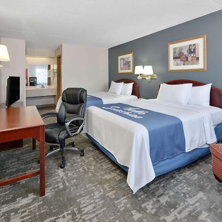 Days Inn & Suites By Wyndham Bentonville Ngoại thất bức ảnh