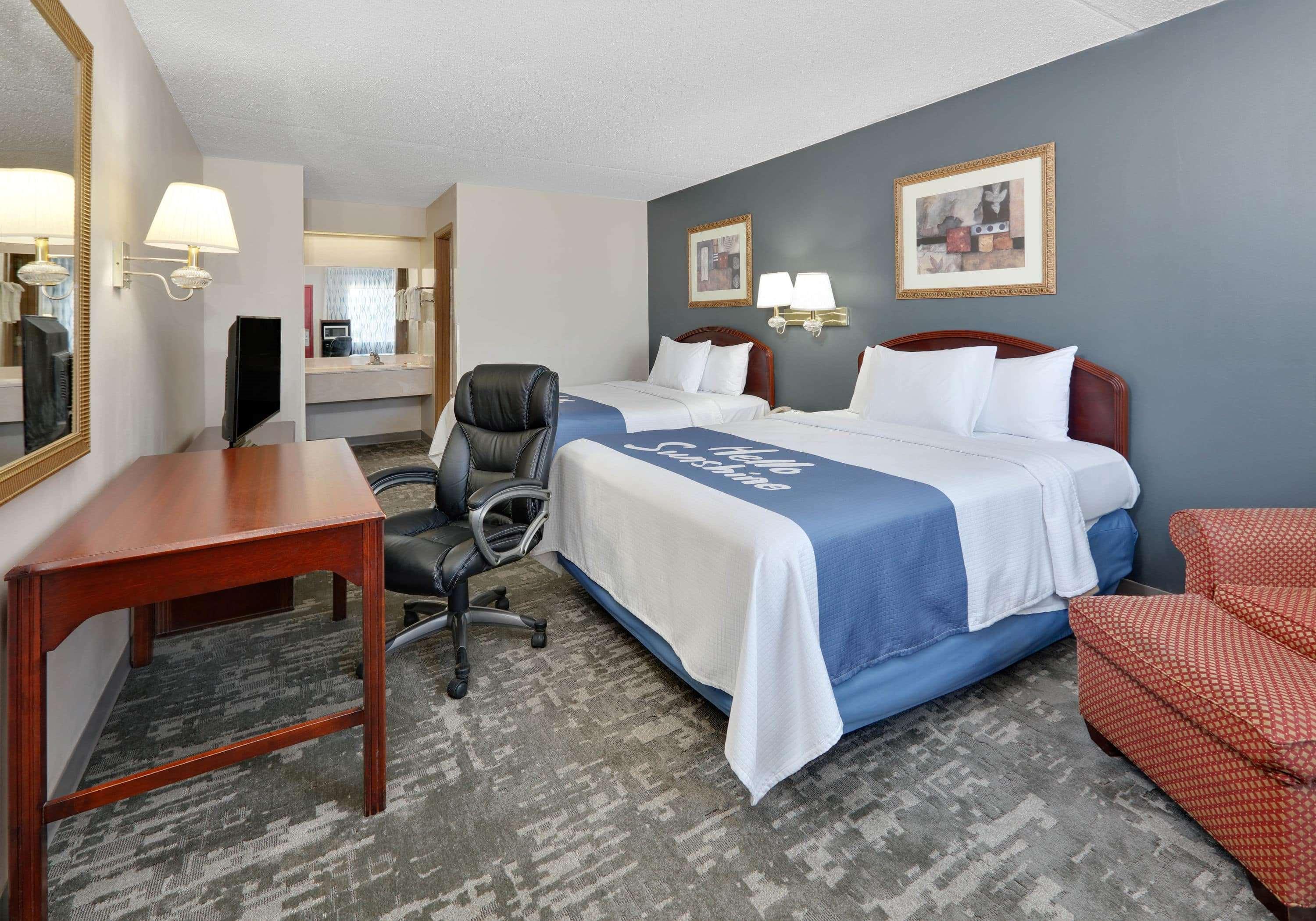 Days Inn & Suites By Wyndham Bentonville Ngoại thất bức ảnh