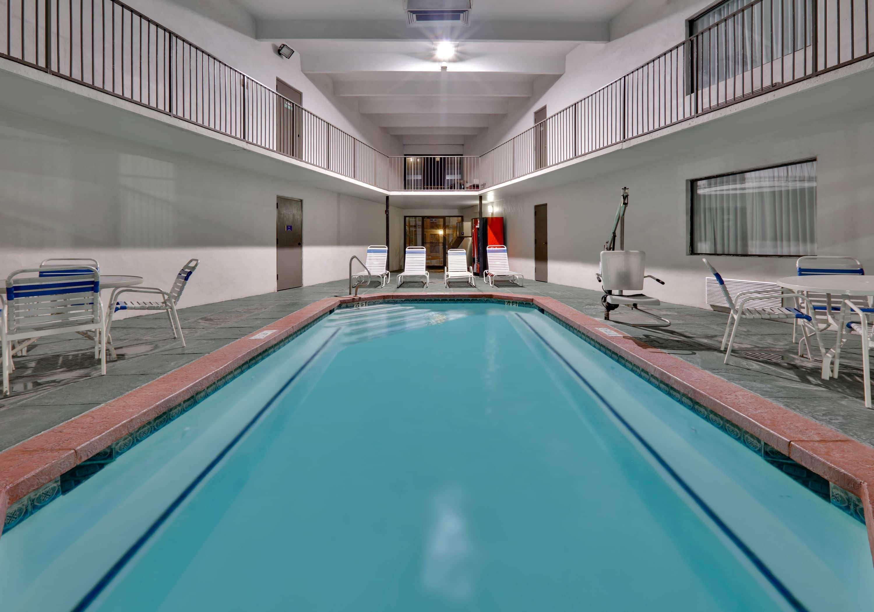 Days Inn & Suites By Wyndham Bentonville Ngoại thất bức ảnh