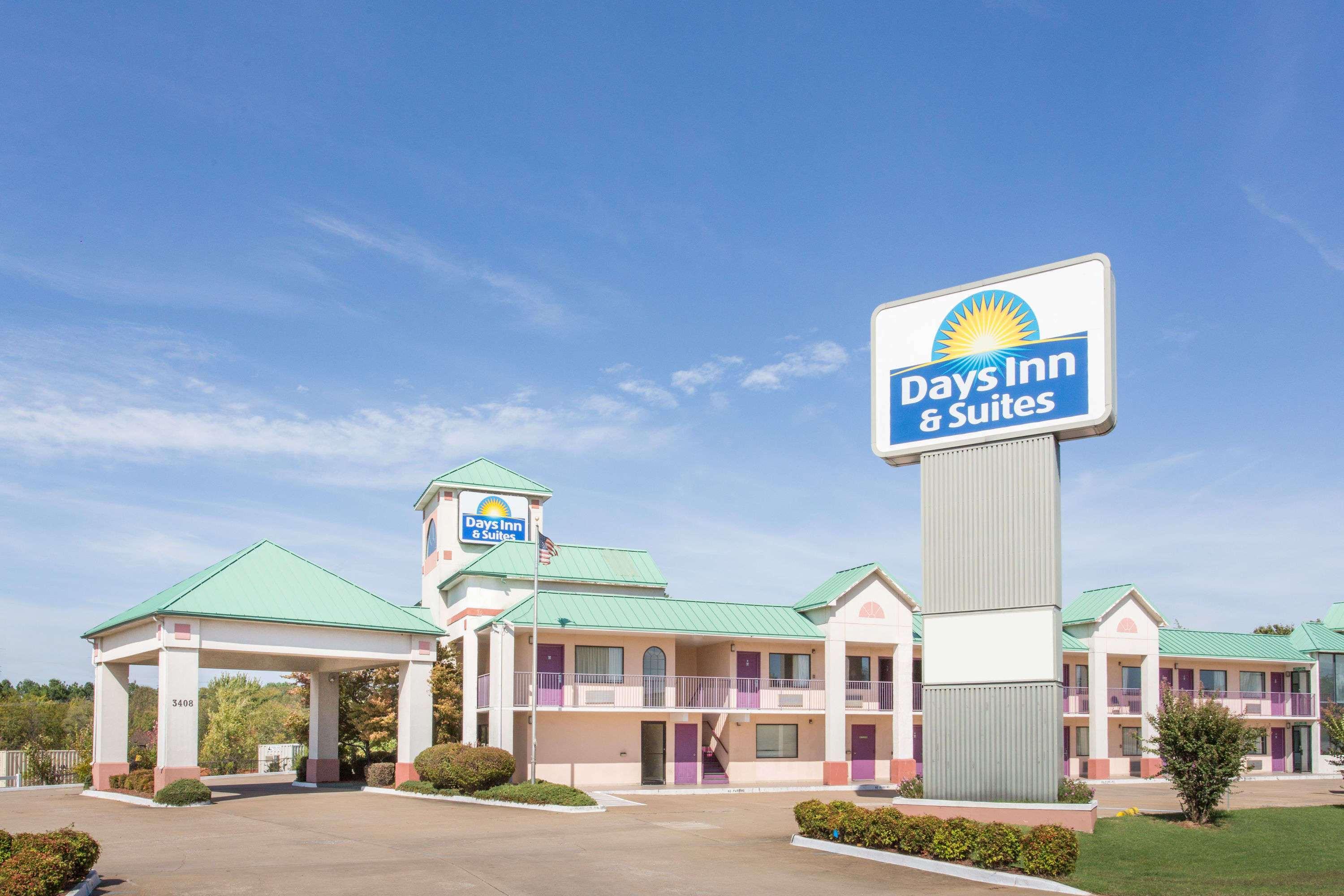 Days Inn & Suites By Wyndham Bentonville Ngoại thất bức ảnh