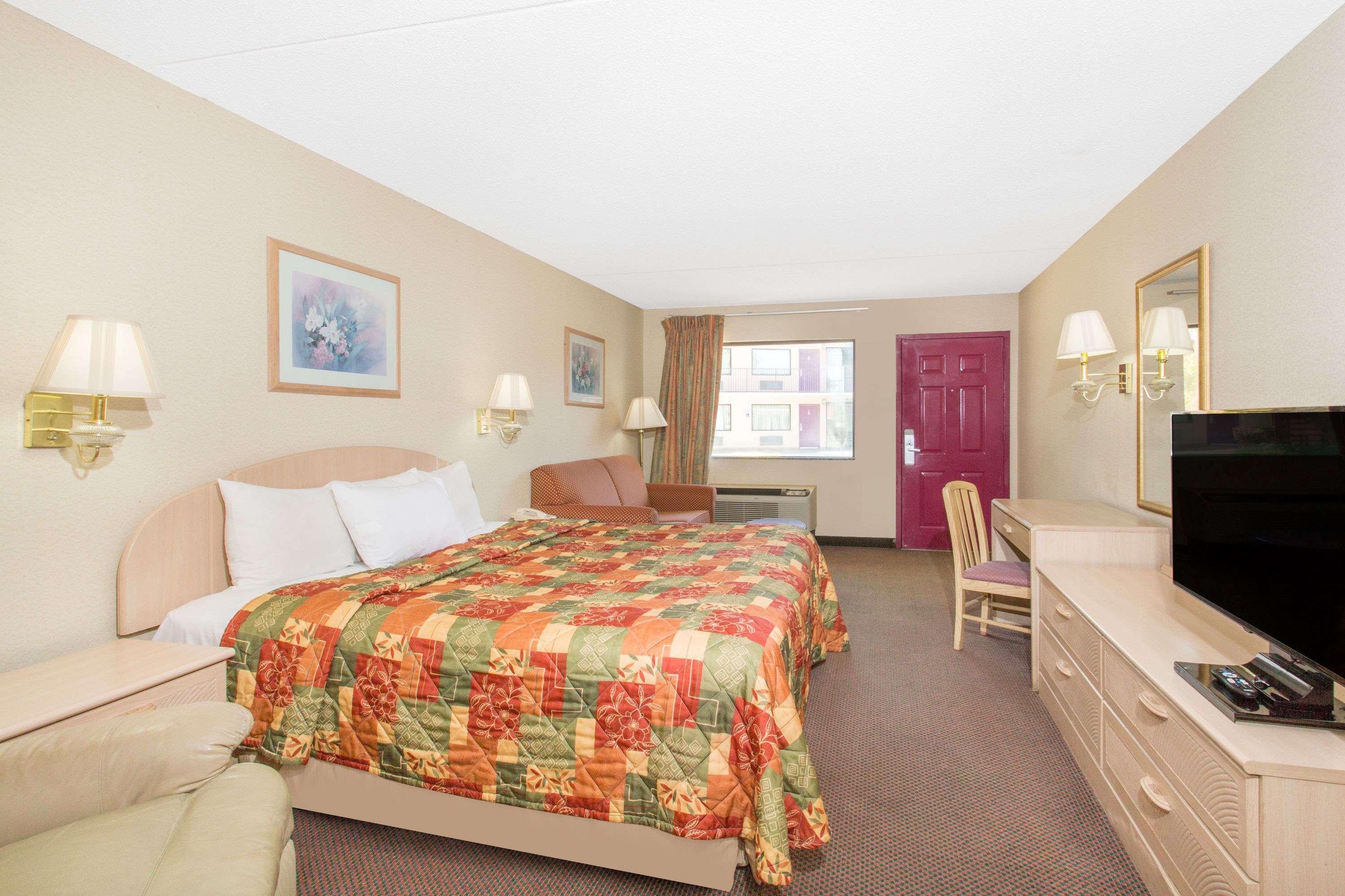 Days Inn & Suites By Wyndham Bentonville Ngoại thất bức ảnh