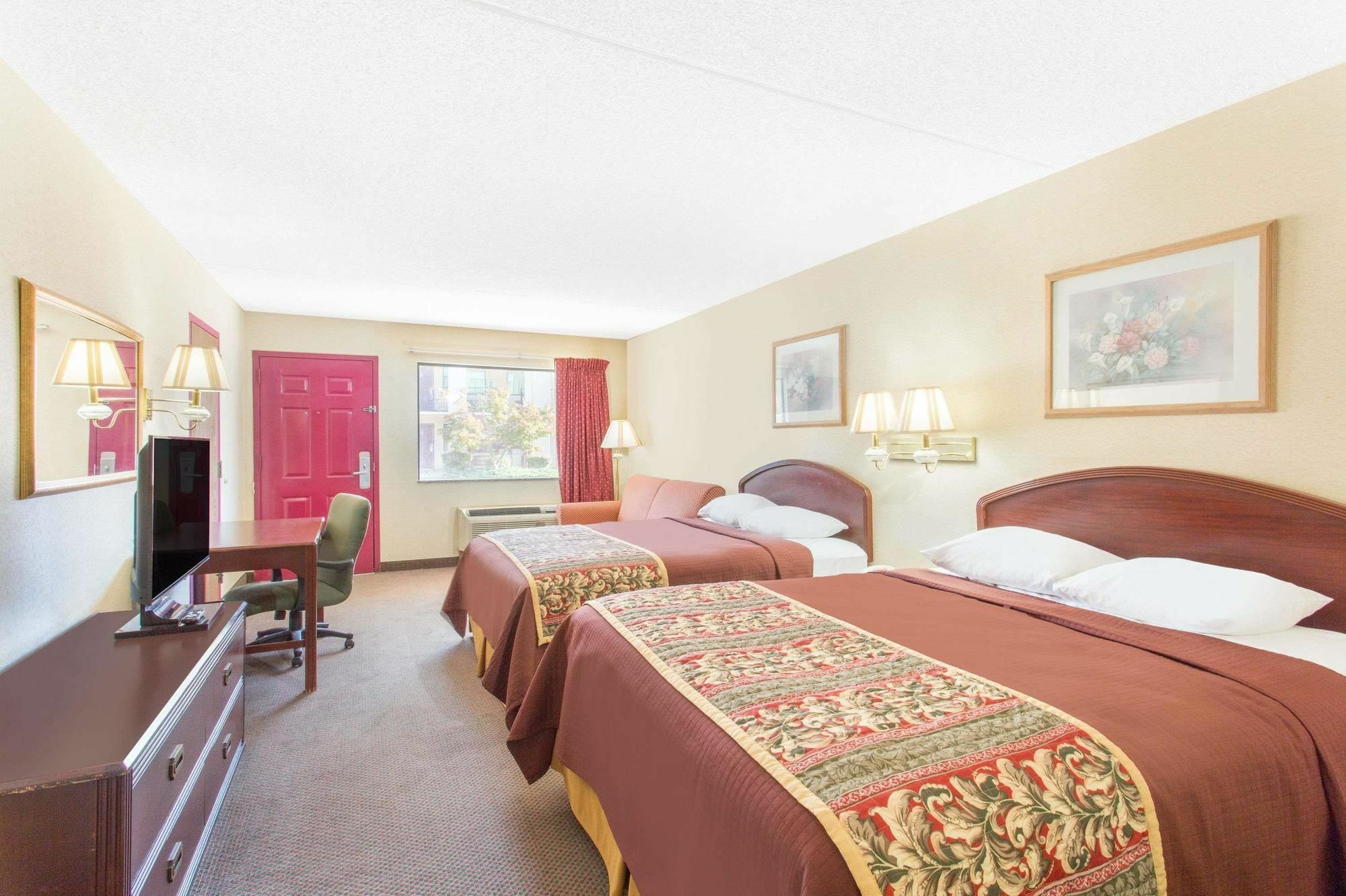 Days Inn & Suites By Wyndham Bentonville Ngoại thất bức ảnh